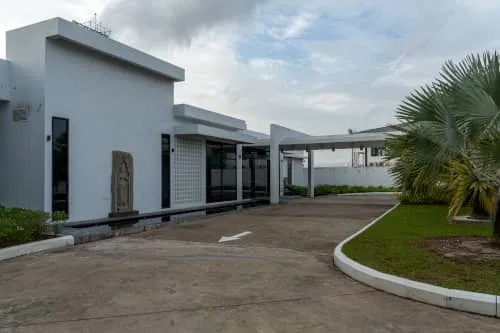 Dedicated Entrance at the VIP Terminal