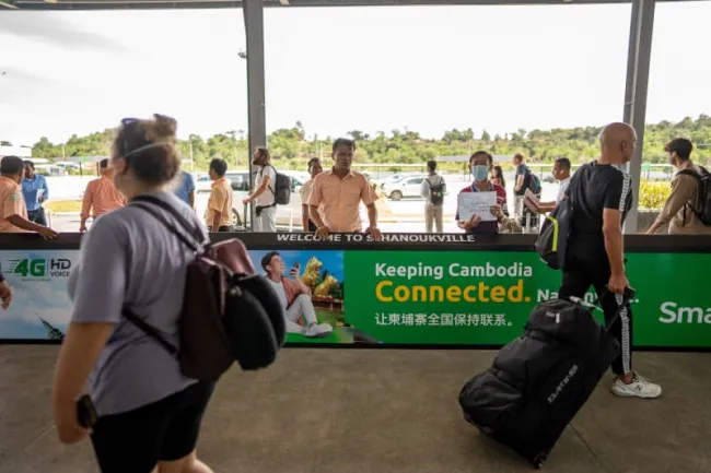Advertising at Baggage Claim and arrival terminal